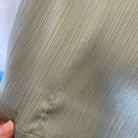 Camila Coelho Sage Crinkled Midi Dress - Picture 7 of 11